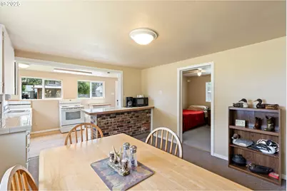 1548 Harlan St, Roseburg, OR 97471 - Photo 16