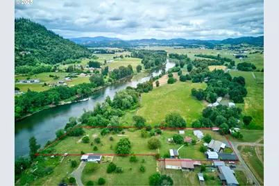 1548 Harlan St, Roseburg, OR 97471 - Photo 4