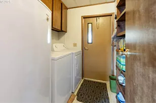 1548 Harlan St, Roseburg, OR 97471 - Photo 40