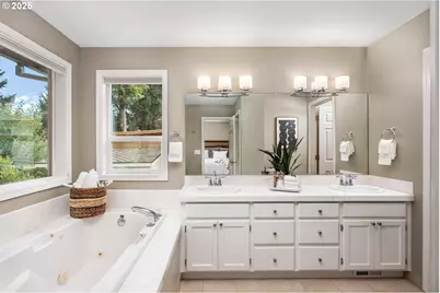 19812 Castleberry Loop, Oregon City, OR 97045 - Photo 16