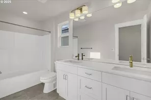 18975 SW Eureka Ln, Beaverton, OR 97007 - Photo 12