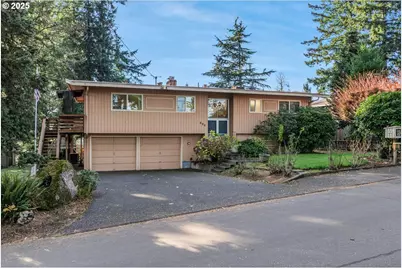 690 Marylhurst Dr, West Linn, OR 97068 - Photo 2