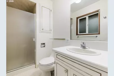 690 Marylhurst Dr, West Linn, OR 97068 - Photo 20