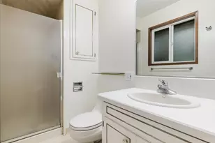 690 Marylhurst Dr, West Linn, OR 97068 - Photo 20