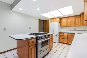 690 Marylhurst Dr, West Linn, OR 97068 - Photo 14