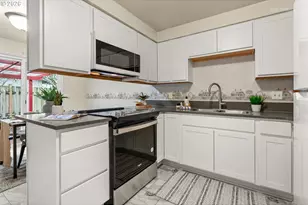 1830 Tamarack Way, Forest Grove, OR 97116 - Photo 6