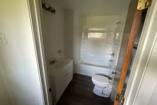 911 NE Newton Creek Rd, Roseburg, OR 97470 - Photo 10