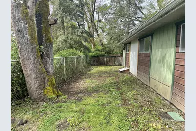 911 NE Newton Creek Rd, Roseburg, OR 97470 - Photo 16