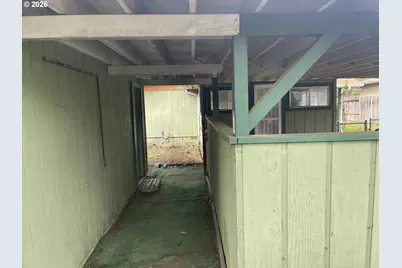 911 NE Newton Creek Rd, Roseburg, OR 97470 - Photo 18