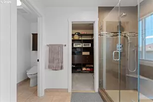 12996 SW Hazelcrest Way, Portland, OR 97224 - Photo 30