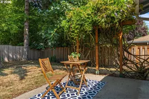 12025 SW Springwood Dr, Portland, OR 97223 - Photo 36