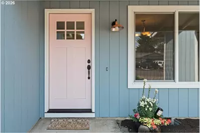 12025 SW Springwood Dr, Portland, OR 97223 - Photo 2