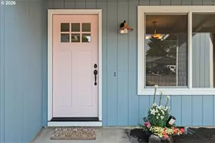 12025 SW Springwood Dr, Portland, OR 97223 - Photo 2