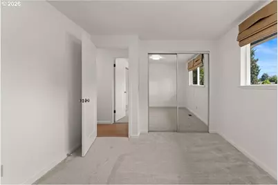 12025 SW Springwood Dr, Portland, OR 97223 - Photo 30