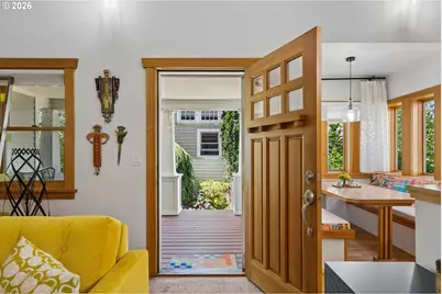 7038 SE Clinton St, Portland, OR 97206 - Photo 6