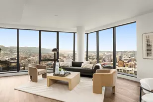 550 SW 10th Ave, Portland, OR 97205 - Photo 4