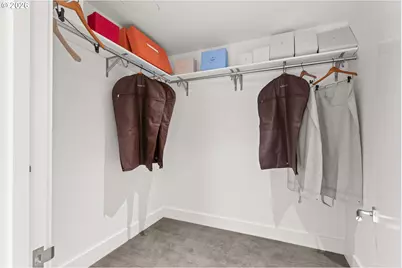 550 SW 10th Ave #2105, Portland, OR 97205 - Photo 20