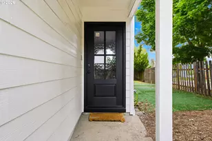 4945 SE Ogden St, Portland, OR 97206 - Photo 4