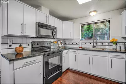 14315 SW 112th Ave, Tigard, OR 97224 - Photo 16