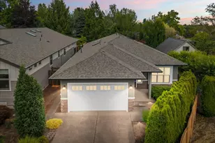 424 Forest Pl, Forest Grove, OR 97116 - Photo 1