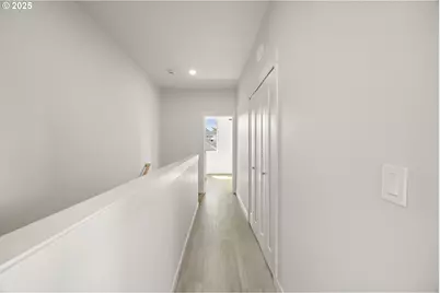 5860 N Missouri Ave #1, Portland, OR 97217 - Photo 14