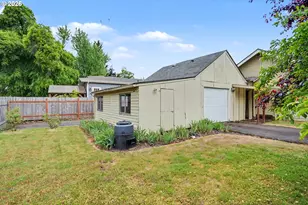 1148 S Water St, Silverton, OR 97381 - Photo 26