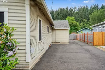 1148 S Water St, Silverton, OR 97381 - Photo 28