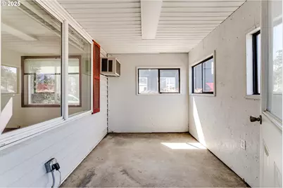 1350 Ivy St, Junction City, OR 97448 - Photo 20