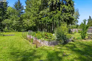 41895 Holden Creek Ln, Springfield, OR 97478 - Photo 36