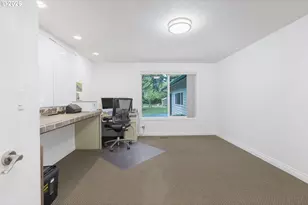1375 NE Yaquina Heights Dr, Newport, OR 97365 - Photo 2