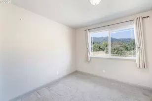 48393 Roaring Rapids Way, Oakridge, OR 97463 - Photo 20