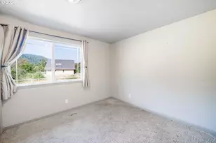 48393 Roaring Rapids Way, Oakridge, OR 97463 - Photo 22