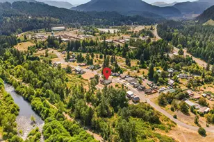 48393 Roaring Rapids Way, Oakridge, OR 97463 - Photo 4