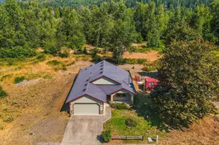 48393 Roaring Rapids Way, Oakridge, OR 97463 - Photo 10