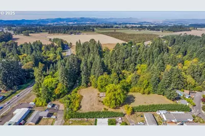 215 W 5th St, Lafayette, OR 97127 - Photo 4