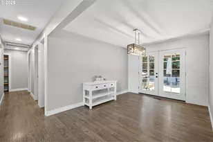 4755 NW Shaniko Ct, Portland, OR 97229 - Photo 8