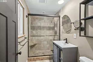 4755 NW Shaniko Ct, Portland, OR 97229 - Photo 18