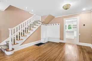 724 SE 27th Ave, Portland, OR 97214 - Photo 8