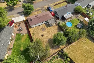 1219 Pleasant St, Springfield, OR 97477 - Photo 40