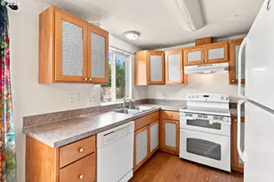 1219 Pleasant St, Springfield, OR 97477 - Photo 18