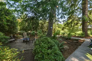 6835 SW 35th Ave, Portland, OR 97219 - Photo 4