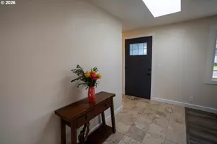 1873 Alderwood St, Eugene, OR 97404 - Photo 6