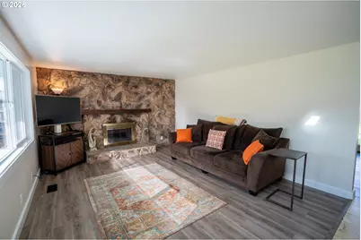 1873 Alderwood St, Eugene, OR 97404 - Photo 4