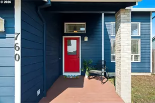 760 SE Justin St, Sheridan, OR 97378 - Photo 4