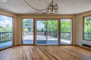 1045 Nutwood Ave, Coos Bay, OR 97420 - Photo 6