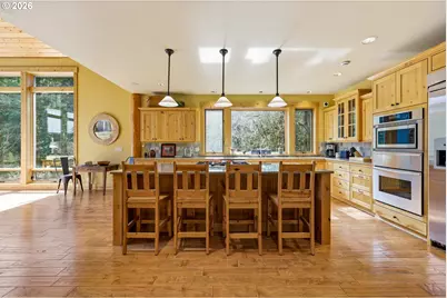 20680 E Glacier View Rd, Mount Hood Village, OR 97049 - Photo 8