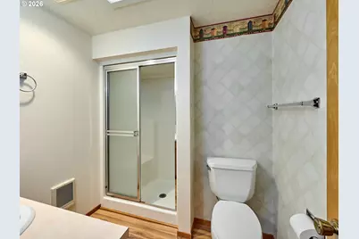 2096 Camellia Way, Woodburn, OR 97071 - Photo 16
