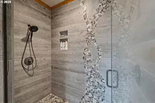 24911 Gap Rd, Brownsville, OR 97327 - Photo 18