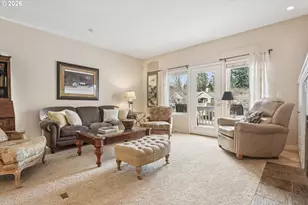 3060 Clubhouse Ct, West Linn, OR 97068 - Photo 4