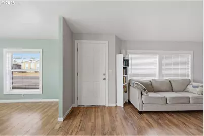 1000 S McKern Ct #4, Newberg, OR 97132 - Photo 6